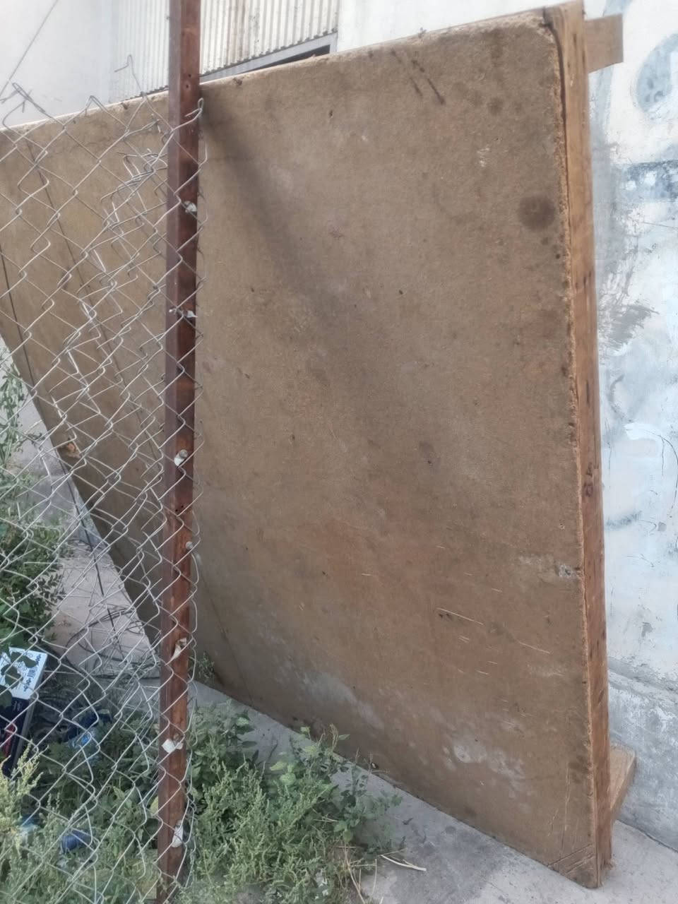 صوميه للبيع تكمه توصاه نضيفه كلش مستعجله على بيعتها ب٧٥ العنوان سيديه هذا الي عليها ورق أشجار يعني مو ضرر


**إذا كنت صاحب هذا الإعلان وتريد حذفه لأي سبب، رجاءا أرسل رسالة إلى الدعم الفني**