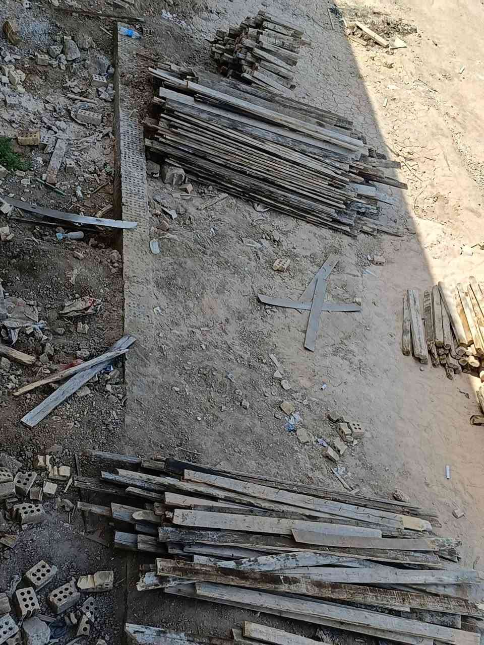 قالب خشب 15 مكعب 4لوح طول 4 متر و 3 مكعب 3 متر و مكعب سير 4 متر ومكعب ونص سير 3 متر ومكعب ونص لوح 2 متر و مكعب سير متر ونص ومكعب ونص سير طول متر و مكعب سير طول سبعين و 100 قطعة بلايود مفصل على 40 القطعة ب5الاف المكعب عله 300 قفل


**إذا كنت صاحب هذا الإعلان وتريد حذفه لأي سبب، رجاءا أرسل رسالة إلى الدعم الفني**