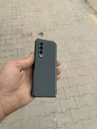 سامسونج فولد ٣ • ٢٥٦ • شاشة صغيرة معطلة