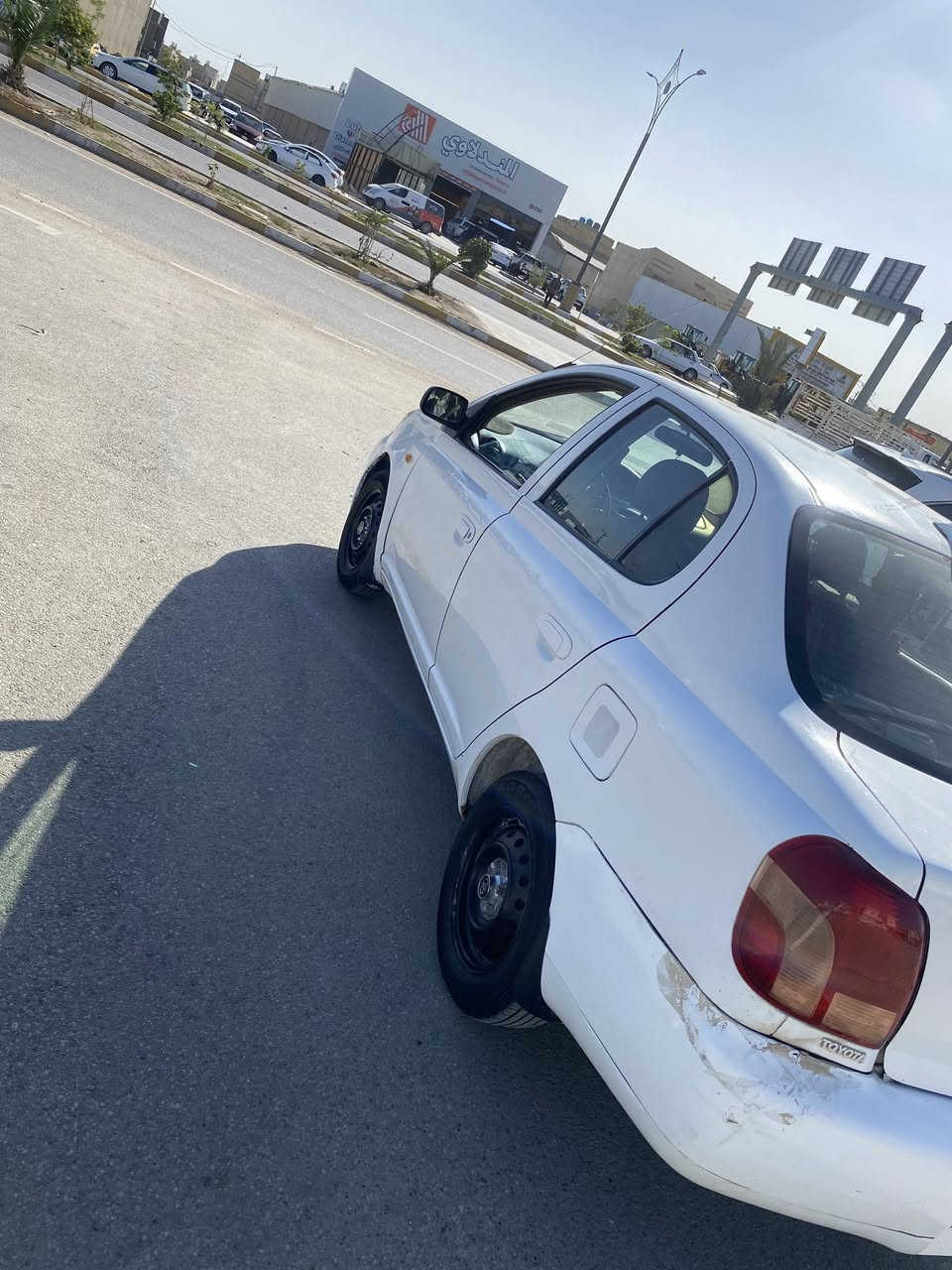 السلام عليكم ايكو موديل ٢٠٠٠رقم بغداد كايزي سيارة جا هزة خير من اللة السعر٥٥وبيهة مجال ل شراي اذا فلوس تبقة عادي العنوان الناصرية مركز//***********
