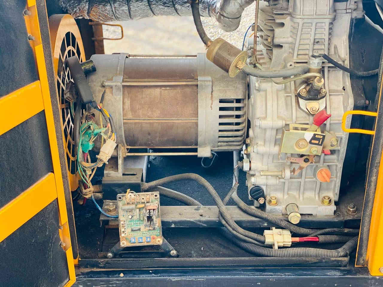 مولده للبيع ....
كابوتا بستم واحد نضيف جدا وسعر ***********
المكان ...تكريت القادسيه
