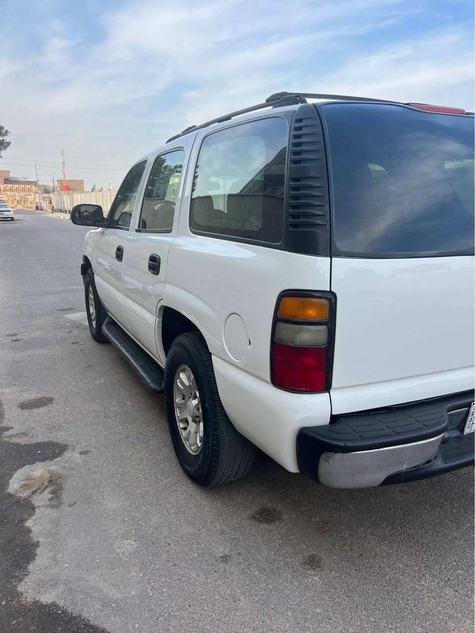 سلام عليكم تاهو 2004 رقم بصره مشروع وطني 2028 مكفوله من الكص وضربه ولعيب شرعي ولصوليات مكينه 5/300 مكفوله تبريد شغال حداده جديده طخم تاير ويلكب جديد تحويل ثاني يوم السعر 93 رقم الهاتف *********** العنوان البصره الزبير حي الصحفيين ابو الخصيب, البصرة
