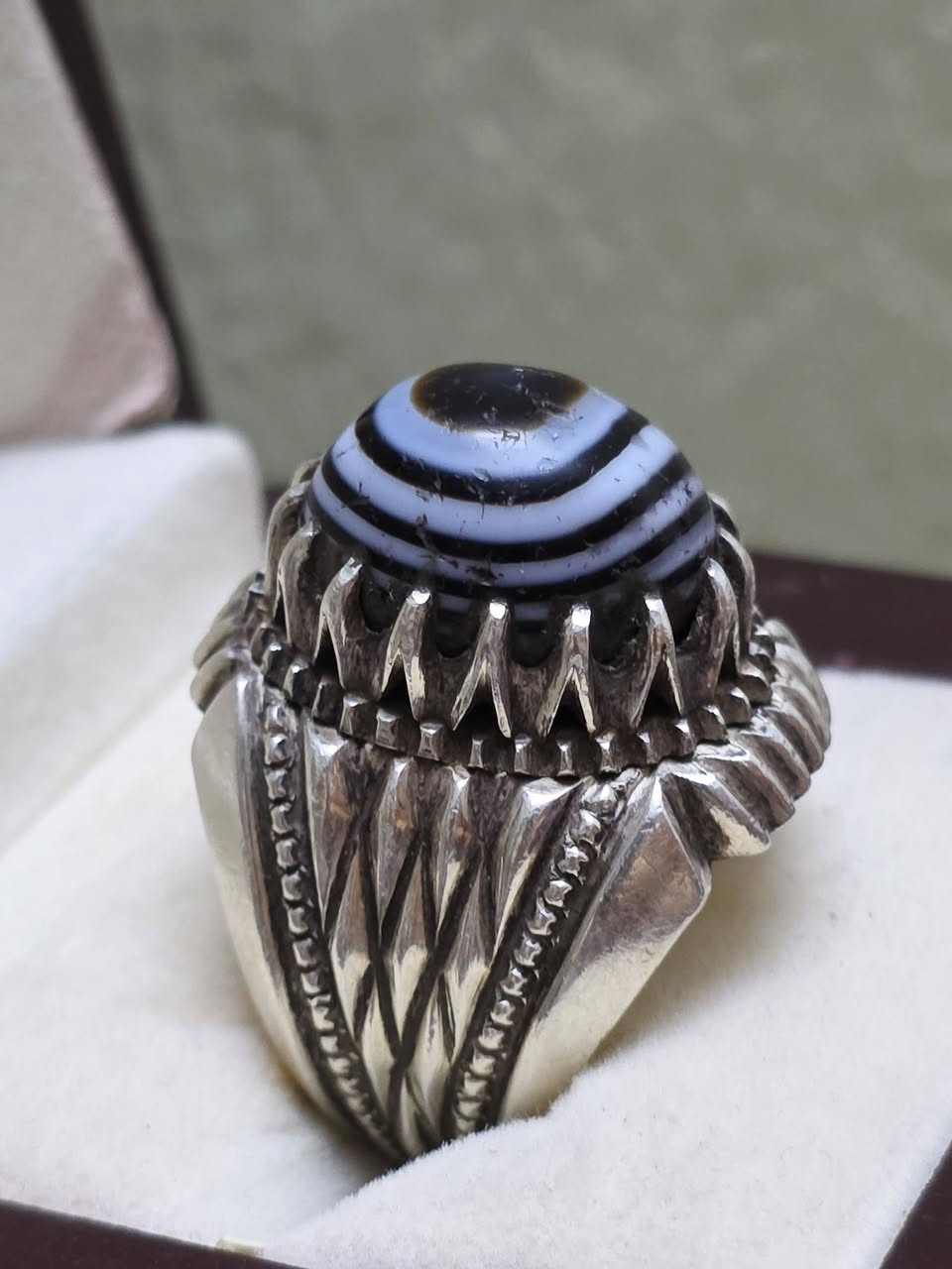 الجزع الاصيل كاعنه الطيبه 
صياغه المبدع الصائغ علي بمبع الكاظمي 
لعيونكم جميعا


**إذا كنت صاحب هذا الإعلان وتريد حذفه لأي سبب، رجاءا أرسل رسالة إلى الدعم الفني**