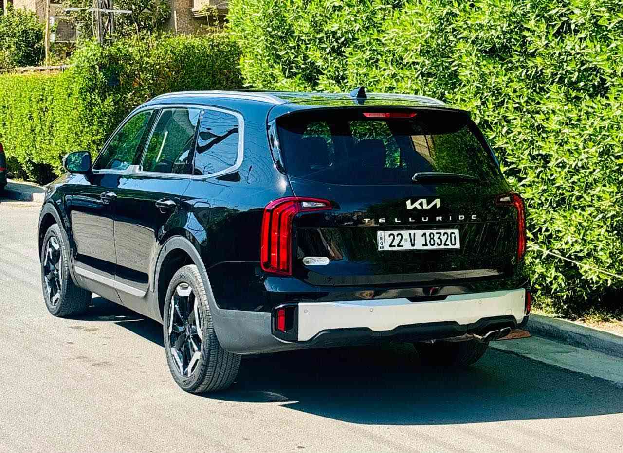 كيا تيلورايد S موديل 2025 
ماشيه 5000 يعني بعده بحاله الزيرو 
السعر (33.500$ )يعني (335 ورقه )بي مجال 
محرك سته سلندر 3800
رقم أربيل بأسم شركه تحويل وكاله ثاني يوم 
وارد امريكي حادثه امبدل جنطه نفس اللون السياره بدون لا صبغ ولا بارد ولا شخوط ولا رصعات صور الحادث بل منشور 
مواصفاته:- بصمه ,فتحه ,كشن خلفي منفصل ,رادار امامي خلفي جانبي ,مقاعد كهرباء ,مقاعد تدفئه ,لايت زينون عالي ناصي ,حساسات خلفيه ,كامره خلفيه, دشبول ديجيتال متصل ,جنطه كهرباء  ,اشاره بل مري ,تحديد مسار 
مكان السياره المنصور *********** بغداد, العراق
