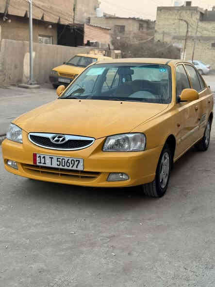 سلام عليكم  هونداي فيرنه مامعيوده  
2014بلاديه شركه رقم جديد هزه جديد هيئه غرامات كلهه مصفره تحويل مباشر بسمي  دوشمه عام سياره تخم تاير  تبريد ثلج سياره جاهزه مكفوله مكاني السياره بغداد ***********
