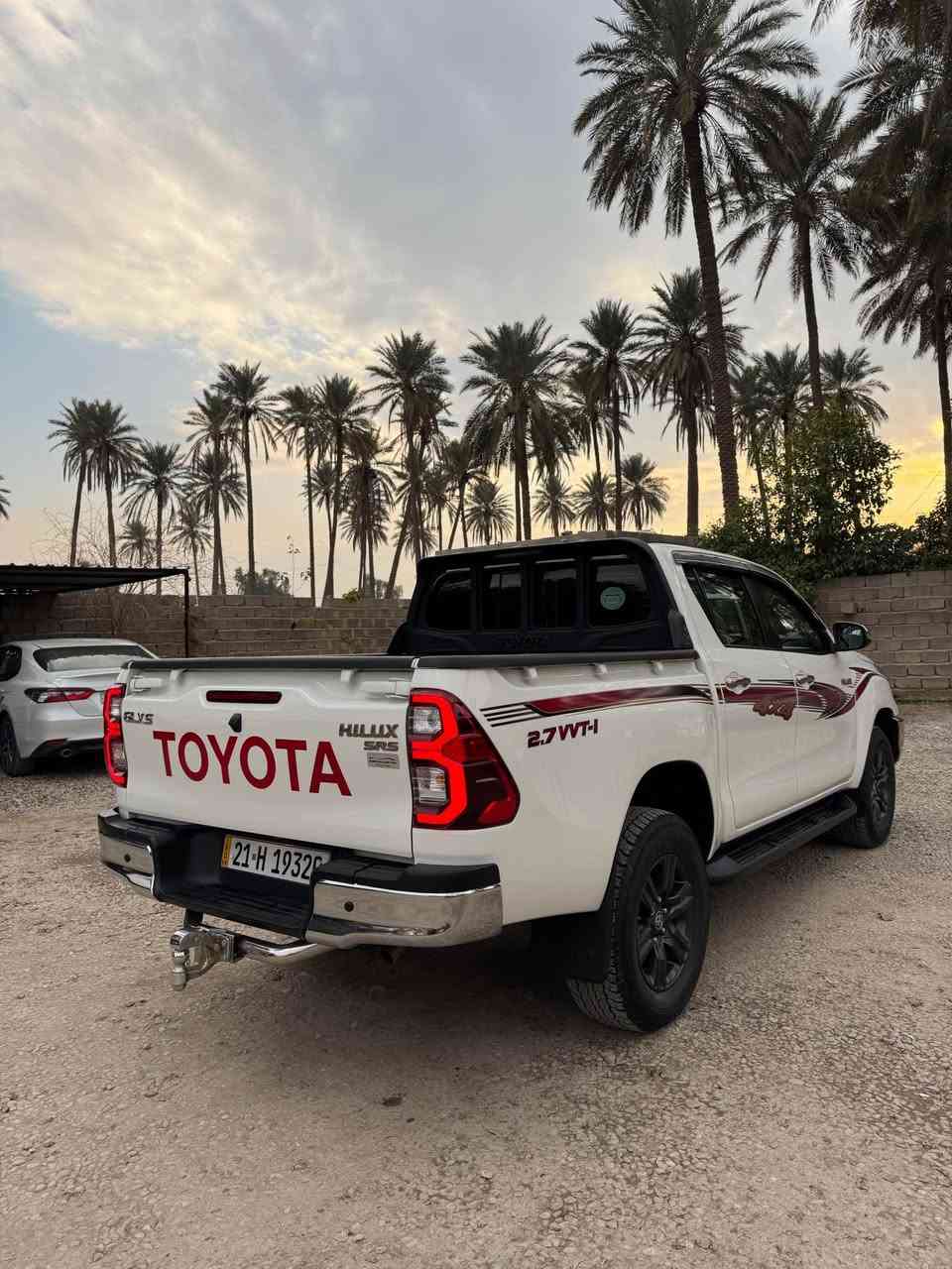 تحيه طيبه…….
للبيع تويوتا هايلوكس موديل 2021
گير اوتماتيك 
فورويل (سيد نهرو)(بصمه-يدات ذهبي-قطعتين تبريد…..الخ معروفه مواصفات السيد نهرو)
ماشيه 60 الف كيلو متر 
رقم سليمانيه ورقم الماني وهزه وبراد وسنويه كله جديد وبأسمي 
قبل اسبوع شديتلها تخم تاير دنلوب اصلي مال الشركه+تخم دسكات اماميه
ستيكر مال بانزين بيها ايظاً 
مدوشمه كشنات+ارضيه دوشمه اصليه جلد 
السياره جديده بمعنى الكلمه وكلشي بيها على وضع الشركه 
السونار مرفق مع المنشور 
مكان السياره ديالى خانقين 
للاستفسار *********** خناقين, ديالى
