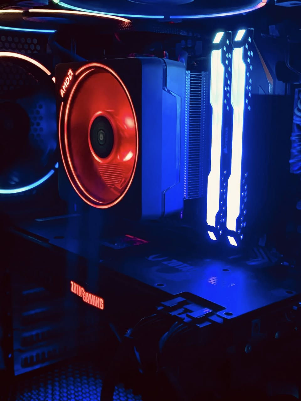 السلام عليكم
تجمعية العاب قويه بسعر مناسب تشغلك كل الالعاب وتفيد تصاميم وبثوث 

GPU RTX 2060 SUPER 2FAN ARGB 
نظافة الكارت 100% مثل ماتشوفون بالصوره نظيف 
CPU RYZRN 5 3600X 6CORES 12 THREADS 
MOTHERBOARD MSI B550M BAZOOKA
اربع سلوت رامات ومنفذين M.2 
RAM CORSAIR 8X2 16GB 3200HZ RGB 
STORAGE M.2 256GB 
HHD 2000GB ثنين تيرا 
POWER SYPPLY THRMAL TAKE 600W+80 RGB 
CAES COOLER MASTER 5 FAN ARGB BLACK 

شباب الكيس نظيف وكله براندت حلوه 
سعره الكيس بحده 600 الف فقط ✅
مكاني بغداد الدوره✅ 
يوجد توصيل ✅

شاشه ايسر 

Monitor ACER 
165 HZ 
24INCH 
1 MS 

سعره 150 الف فقط ✅


**إذا كنت صاحب هذا الإعلان وتريد حذفه لأي سبب، رجاءا أرسل رسالة إلى الدعم الفني**