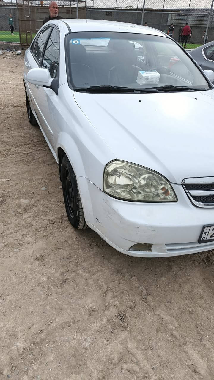 سلام عليكم ابترا ألفين و ١١ البيع مكفوله محرك وكير  وصدر تخم تاير بيها بس باب صبغ رقمها ذي قار بسمي نكليزي سنويه ال ٣٢ مكان بغداد حي النصر السعر ٧٠ وبيها مجال قليل ‏‪***********‬‏ اتصال
