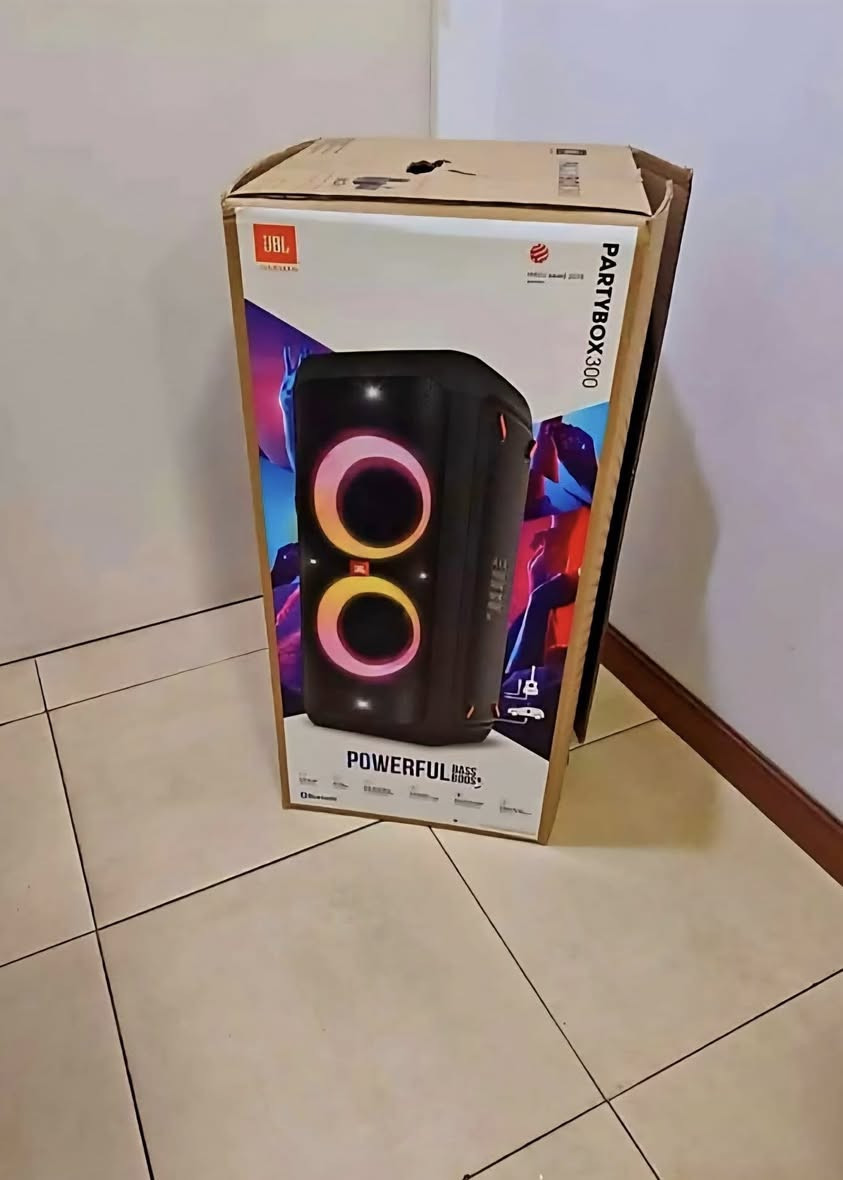 سماعة JBL موديل بارتي بوكس 300 اصلية شحن بلوتوث USB صوت وبيز غني عن التعريف السعر 450$


**إذا كنت صاحب هذا الإعلان وتريد حذفه لأي سبب، رجاءا أرسل رسالة إلى الدعم الفني**