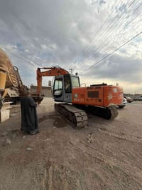 حفاره فايف للبيع جاهزه للعمل  الاتصال على الارقام التاليه 👇👇 078350566...