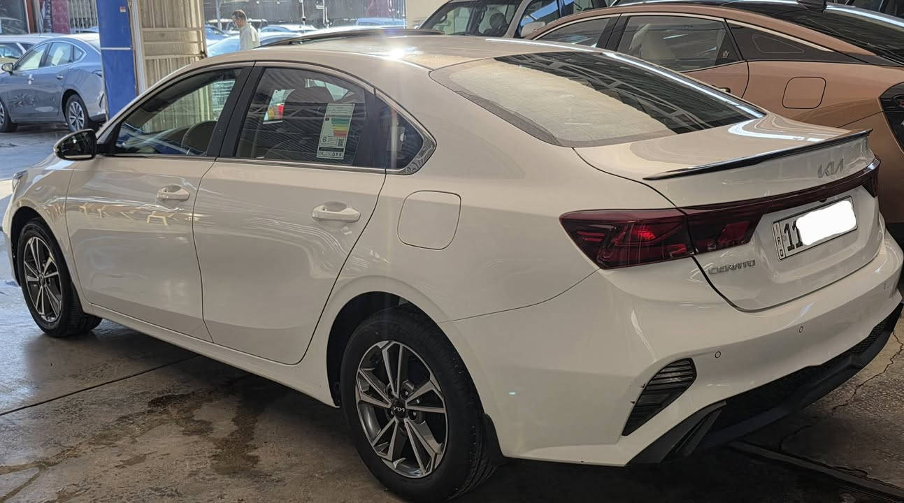 كيا سيراتو خليجي الدولية العراقية 2024  مكينه 
2000 كفاله عامه من الصبغ والبارد 
عداد الكيلو 55 الف رقم بغداد الدولي الجديد تحويل ثاني يوم العنوان بغداد الكرخ لل استفسار ***********
