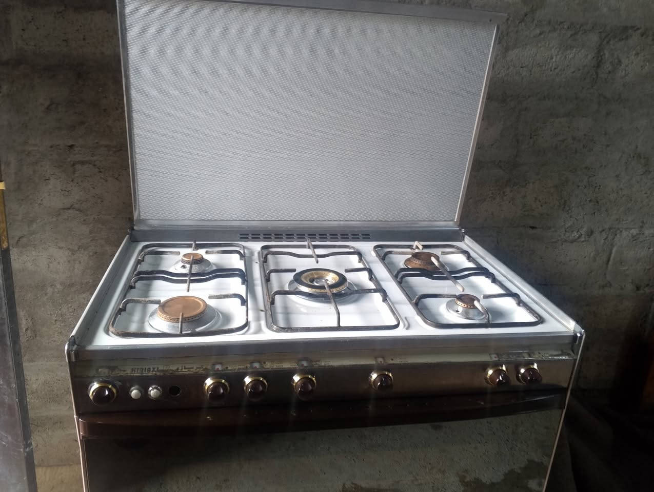 طباخ كريازي مصري شقال بل شرط معا ضمان لمده شهر سعر 190وبيه مجال قليل لاتصال ***********
