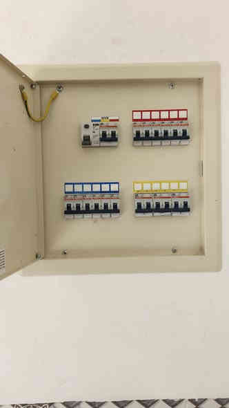 السلام عليكم اهلنا بالدوانيه
كهربائي منازل شقق محلال بنايات   ترميم صيانه بوردات 

اسعار، مناسبه وشغل حسب الطلب 

اخوكم مصطفى الكهربائي لتواصل مراسله الصفحه او لاتصال ‏‪***********‬‏ واحنه بالخدمة
