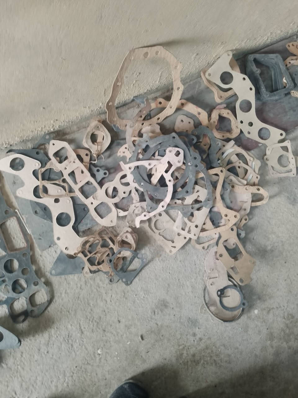 وشرات حراري وبارد جميع أنواع
السيارات كزوز  اوميكا فكترا  استرا كولف بي يم
طصفت محل تفاصيل على رقم ***********
