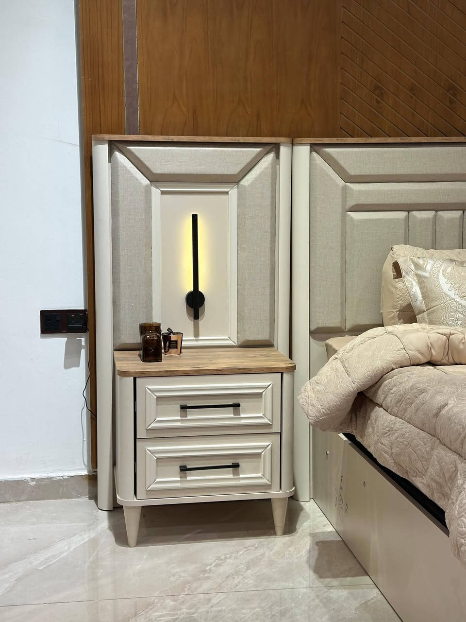✨🛏️ غرف نوم تركية فاخرة

أناقة راقية… جودة تدوم ✨

✔️ ضمان خمس سنوات
✔️ شد مجاني
✔️ نقل مجاني داخل الفلوجة
✔️ توصيل خارج الفلوجة بسعر رمزي
✔️ يتوفر بيع نقدًا وأقساط مريحة

📍 متوفرة لدى معرض الياقوت للأثاث
الفلوجة – شارع جامع الفرقان، مقابل جامع الفرقان

📞 للحجز والاستفسار: ***********

اختار الفخامة… والباقي علينا.
