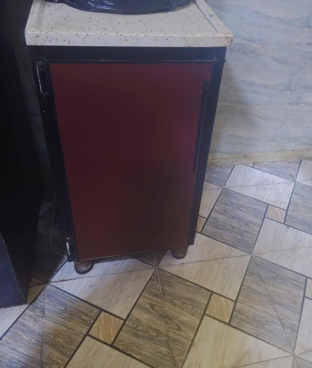 سلام عليكم كاونتر للبيع
السعر 600 مكاني الشعب


**إذا كنت صاحب هذا الإعلان وتريد حذفه لأي سبب، رجاءا أرسل رسالة إلى الدعم الفني**