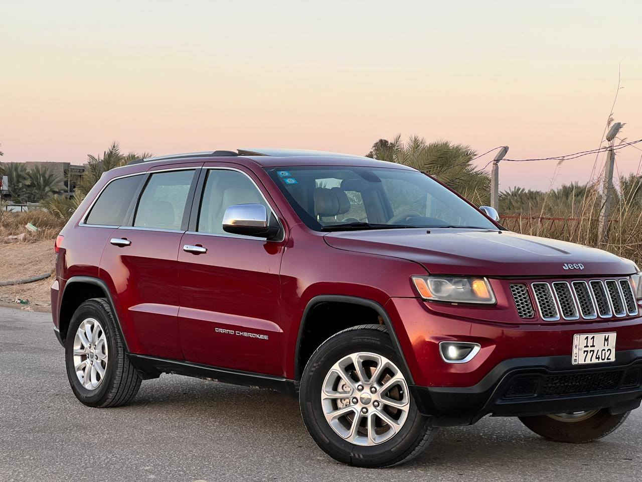 السلام عليكم للبيع جيب شيروكو موديل 2014 السياره جديده فول موصفات ١/١ بصمه فتحه حساسات خلفيه مري شفط كشنات كهرباء  وجلد كامره خلفيه شاشه جبيره تبريد قطعتين تشغيل عن بعود جنطه كهرباء لايت زنون اصلي رقم بغداد الإنكليزي (بأسمي) سنويه مجدده لل٢٠٢٨ كير طياره ٨ كير غرفه بيجي السياره جديده مابيه نقص لو برغي ماتخلي عليه مكينه 6سلندر السياره بيه (صبغ ٣قطع) اثر كلير فقط دمام انفينتي بلادي سعرها 158 وبيه مجال مكاني بابل الحله***********
