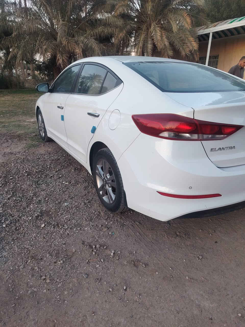 السلام عليكم النتره ١٧ خليجي مكفوله كفاله عامه من كلشي فول مواصفات رقم نجف بسمي محرك ٢٠٠٠ دوش جاهزه من كلشي مكانه غماس *********** مكلف بالنشر
