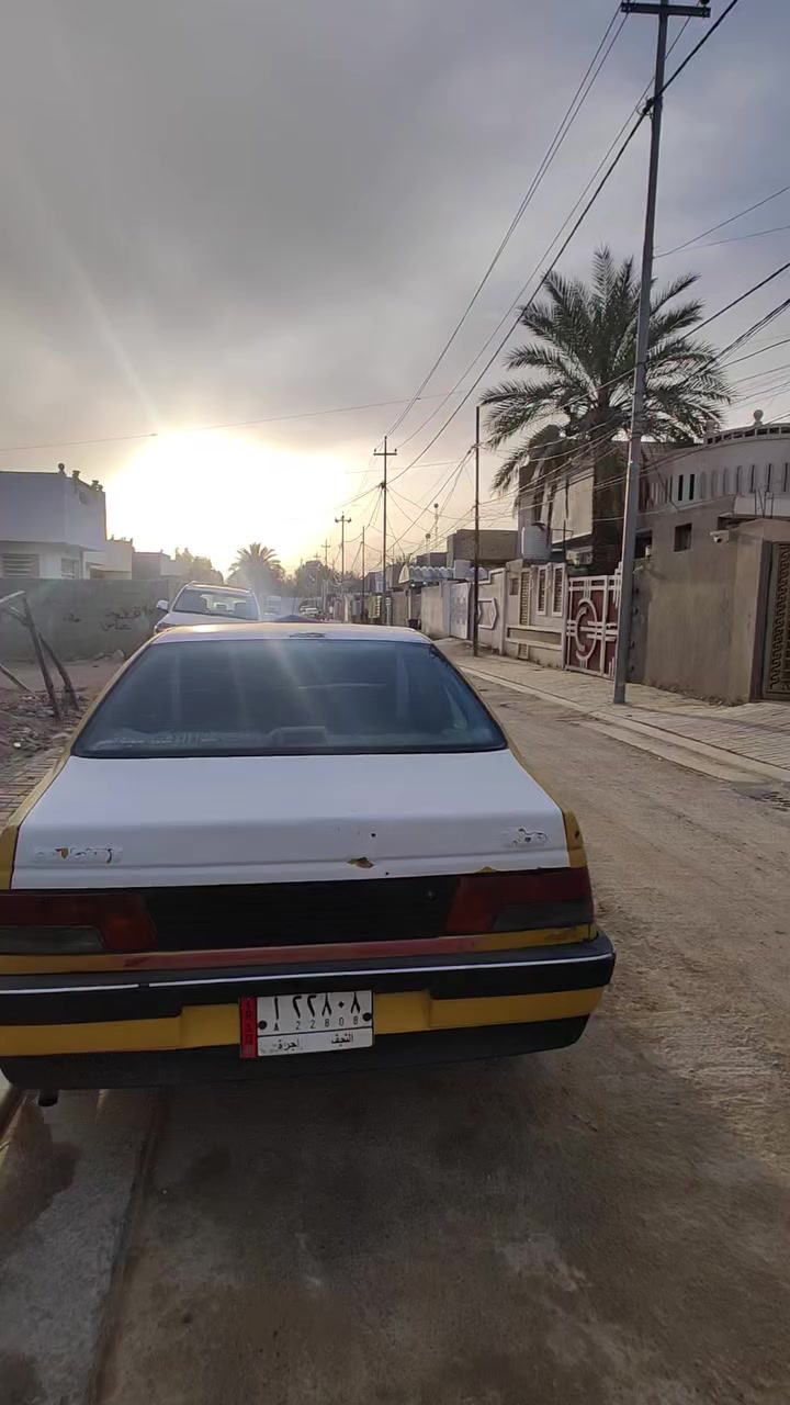 ياالله بيت مساحه 300مترطابو زراعي سند 25بناء طابوق والسقف كونكريت
يحتوي على غرف عدد 2وستقبال ومطبخ وصاله وصحيات داخليه وخارجيه العنوان طوريج حي الجمعيه شارع هيله بت الكاظم 

خدمات كامله ماء ومجاري وتبليط 

معروض لدى مكتب بيروت للعقار الكائن في طوريج حي الجمعيه 

الستفسار ***********++***********
