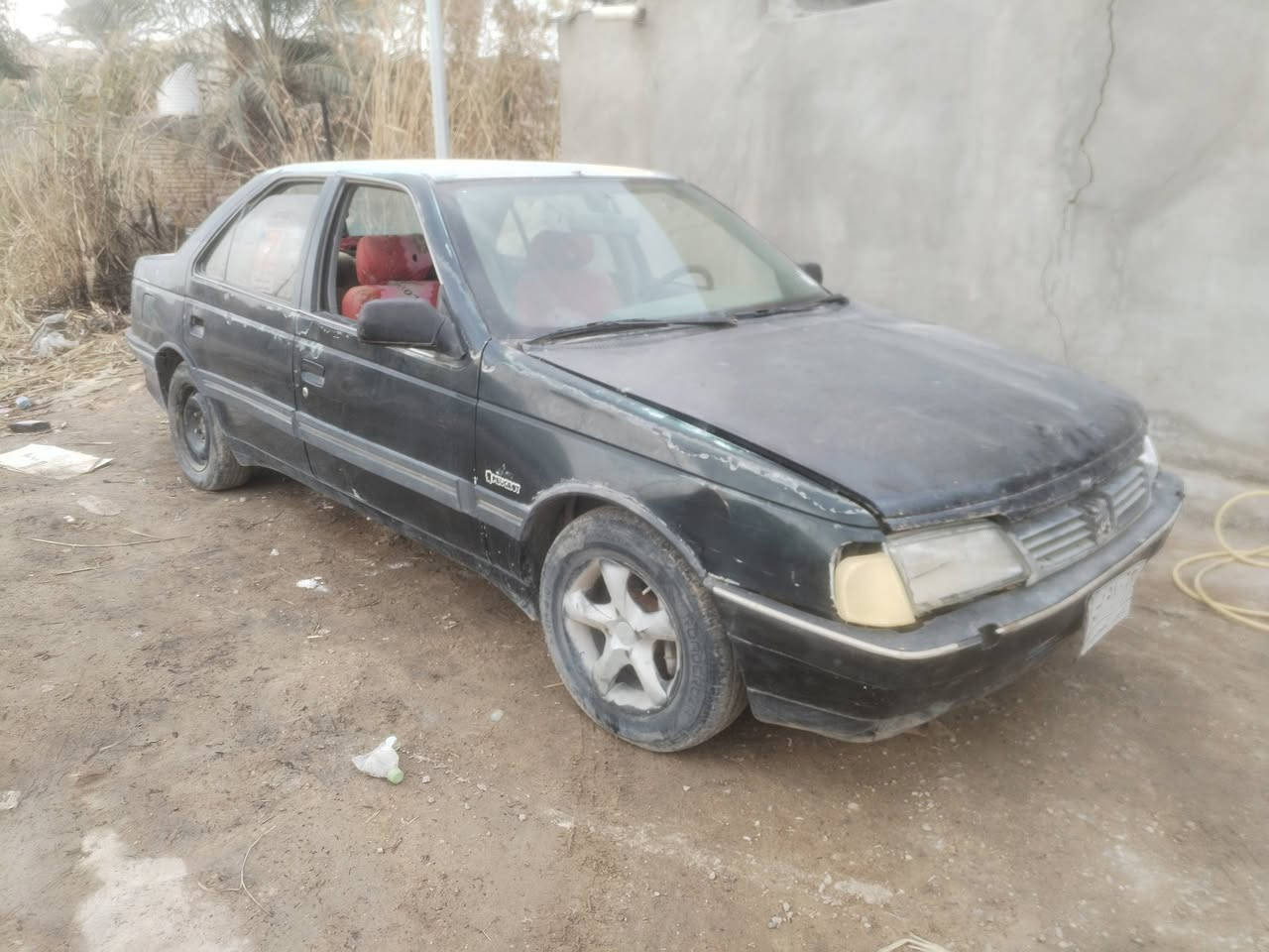 السلام عليكم ورحمة البيع بيجو فرنسي ٤٠٥ مكينه وكير جديدات حداديه جديده كهربايات شغاله تخم تاير جديد باتري جديد سياره ما بيه نقص جاهزه مكفول من الضربه والخياس عل بلاد السعر ١٤ورقه مكان السياره الدوانيه ***********
