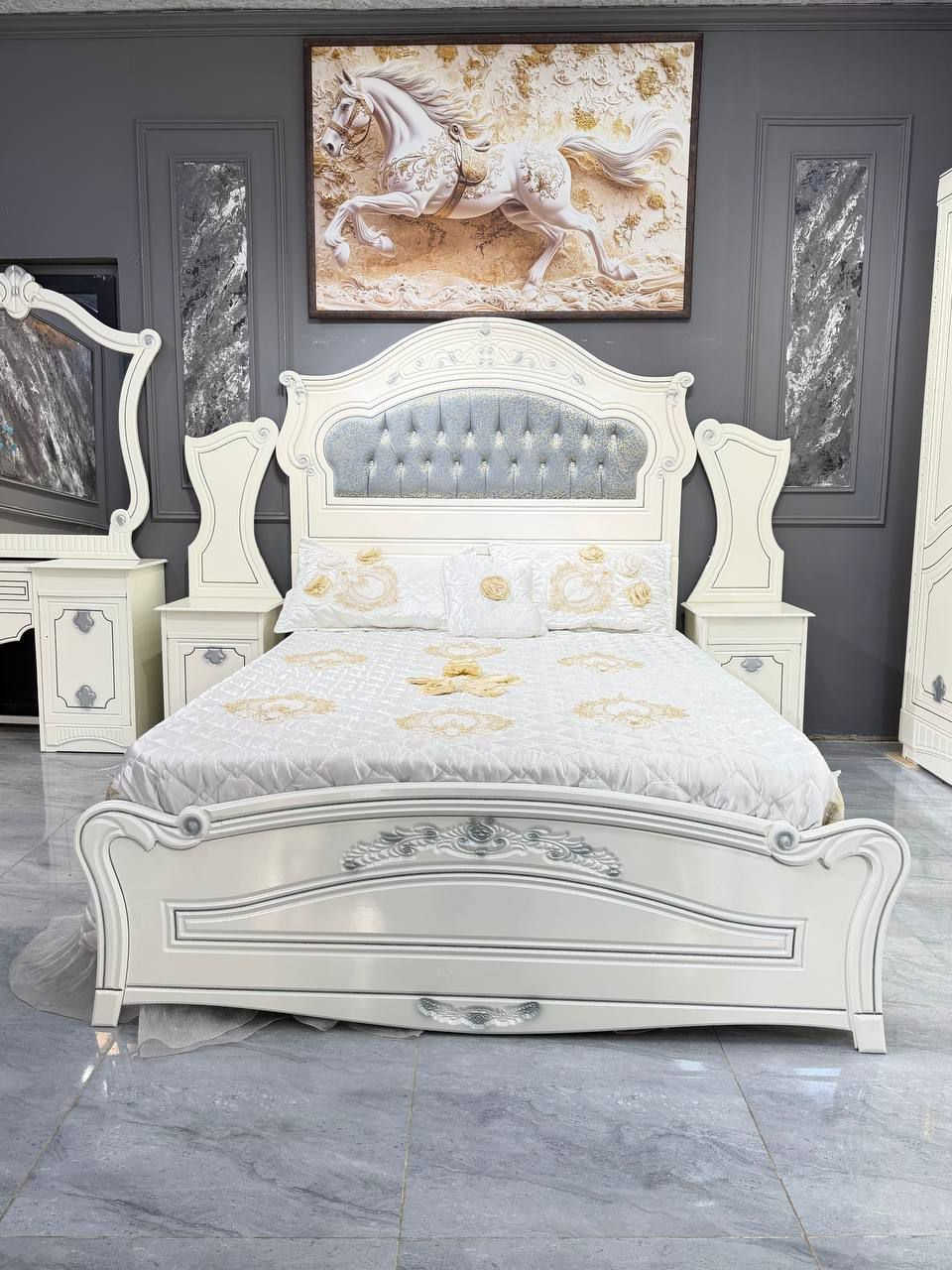 ✨ غرف نوم تسكام خشب ✨
🔨 صُنعت بأيدٍ عراقية – ديزاين تركي فاخر

💰 السعر فقط: مليون و 100 قفل شامل الشد والتوصيل لباب بيتك 

⚜️ تفاصيل الغرفة ⚜️

خارج: MDF سماكة 4 ملم 🪭

داخل: صاج سماكة 3 ملم

صبغ مرمري درجة أولى ✨

📦 المكونات (7 قطع):
1️⃣ جرباية قياس 200 × 160
2️⃣ ميز جانبي (أيسر) قياس 50 سم
3️⃣ ميز جانبي (أيمن) قياس 50 سم
4️⃣ زاوية (ارتفاع 200 × عرض 80)
5️⃣ ميز بلازما
6️⃣ ميز مراية (ارتفاع 200 × عرض 120)
7️⃣ كنتور 6 أبواب (ارتفاع 2.15 × طول 3.15)

🚚 التوصيل مع الشد متوفر لكافة المحافظات

💯 تصميم راقي – خامات ممتازة – تنفيذ عراقي مضمون


**إذا كنت صاحب هذا الإعلان وتريد حذفه لأي سبب، رجاءا أرسل رسالة إلى الدعم الفني**