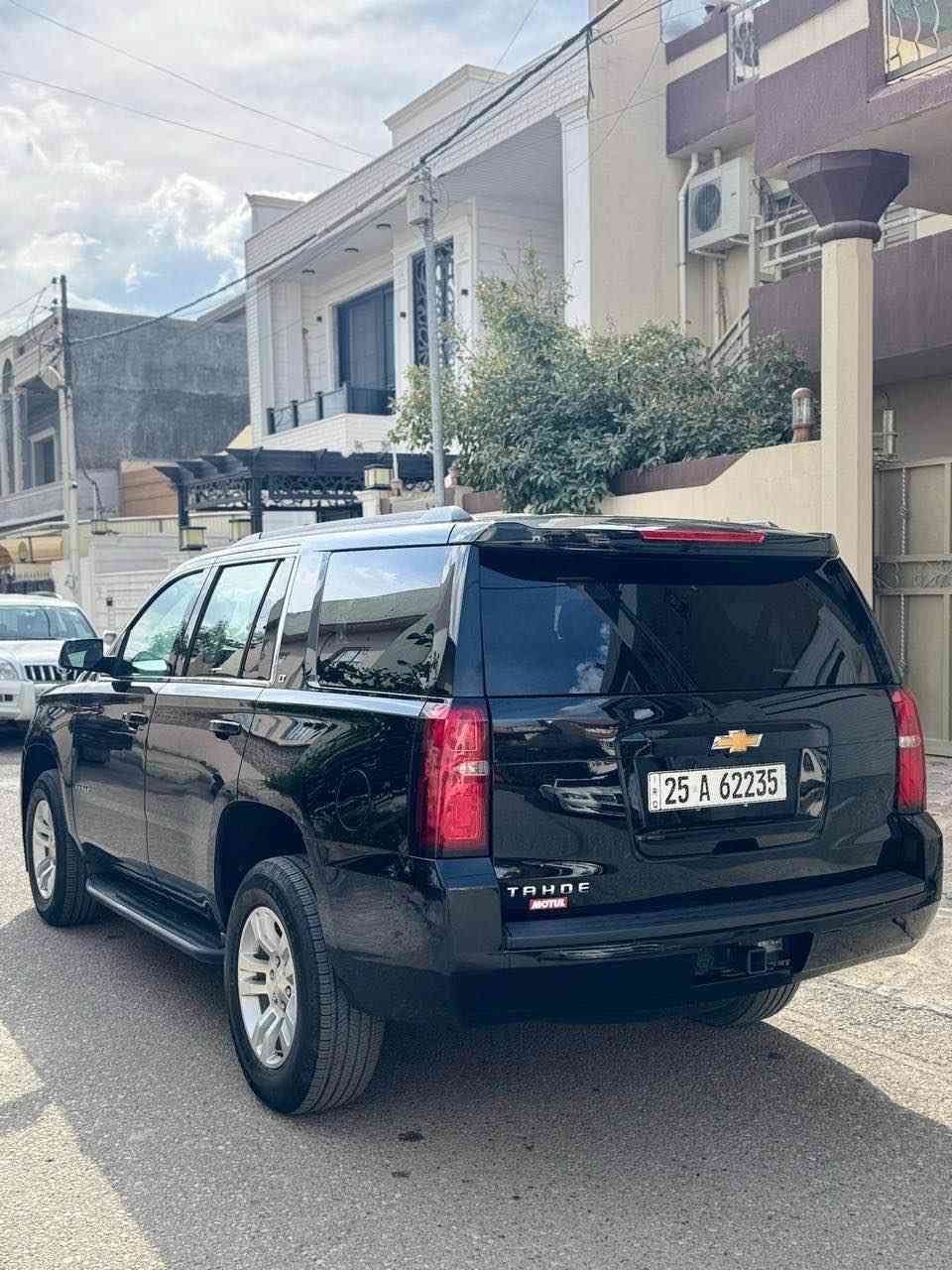 السلام عليكم اقره المنشور كامل والله يوفقكم الي مو شراي لايتصل تفاصيل السياره كله ذاكره مع جزيل
 1- النوع . تاهو LT 
2-الموديل. 2019
3-الحادث:_٣ قطعة صبغ بدون دواخل
 4- حالة الايرباك:_سليمات
____________________________
الموصفات :_فول الفول عده الفتحة
1-رادارات امامي
 2- شاشة كبيرة+قاصة
3-المحرك 5.3
4-جنطه كهرباء
5-جنطه شفط
6-داخل جلد اسود
7-الكشنات vip
‏8-DVD بالقماره (شاشه)
4- كامره خلفيه 
10-كشنات كهرباء
11-تدفئه كشنات
12-كشن ذاكره خزن 
13-تشغيل عن بعد
رقم كركوك هزه سنويه جديد تحويل مباشر
كشره سليم من الخدوش والتكحيلات السياره مثل الصور واحلى بعد كير محرك مكفولات من الفتح والتبديل تخم تاير وكلشي بيها جاهز وجديد مابيها اي نقص 
السعر 340للاستفسار *********** اتصال+غير متواجد ع الفيس 
لعنوان كركوك كركوك, العراق
