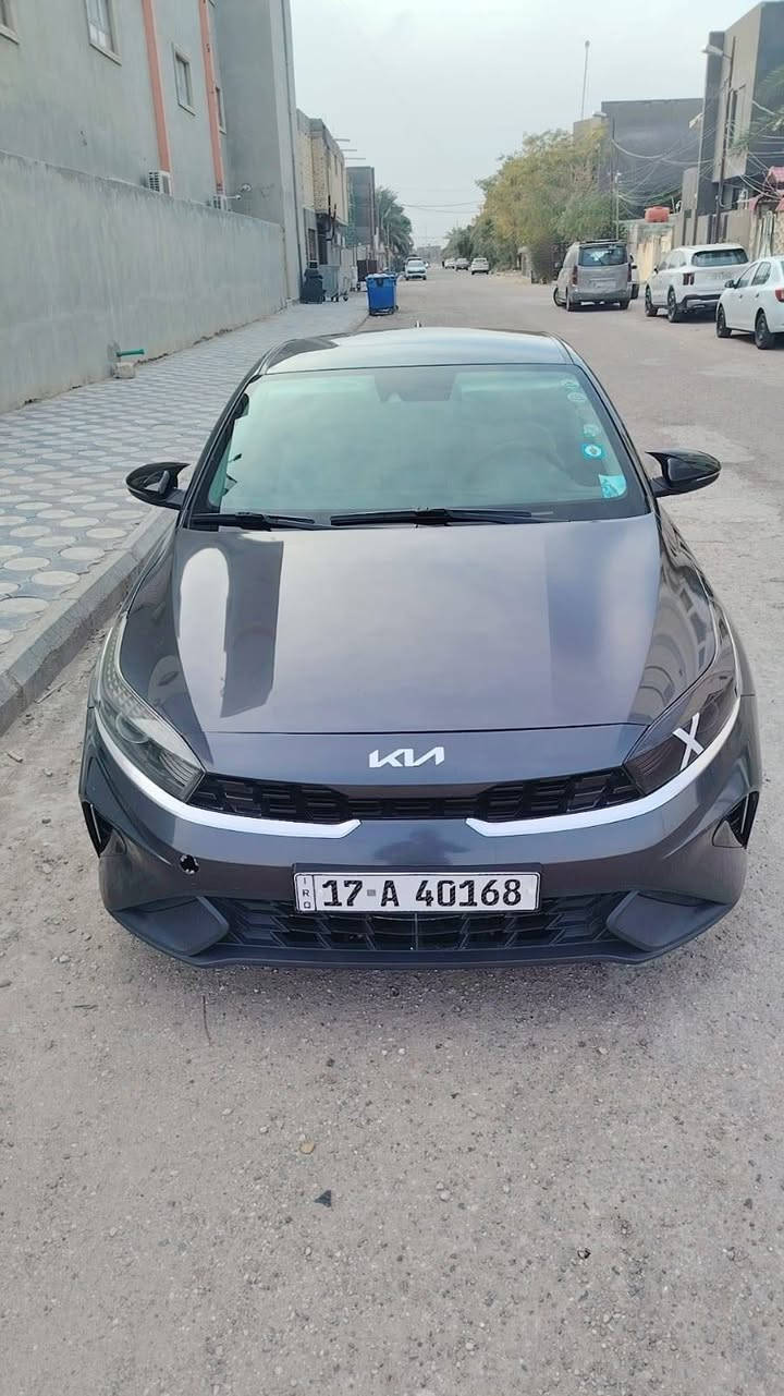 سلام عليكم فورتي موديل 24 معوقين لون فيلي سنويه ل 2030 سياره جاهزه الأخير رادار امامي نقطه عمياء اشاير مري سياقه ذاتيه فول تحكم ستيرن ويل كب ماشي 41 مايل يعني 60 ألف كيلو حداديه ١٠٠٪ تخم تاير جديد باتري جديد مسويله ادامه ومفروشه جلد 
للاستفسار ***********        السعر 150وبيهه مجال
إخوان مكلف بالنشر هذا رقم صاحب السياره واتواصل وياا
