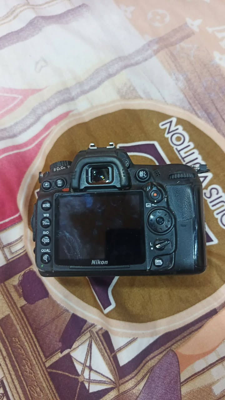 سلام عليكم بودي نيكون 7000Dمستخدم شي قليل يعني شخصي السعر الخاص


**إذا كنت صاحب هذا الإعلان وتريد حذفه لأي سبب، رجاءا أرسل رسالة إلى الدعم الفني**