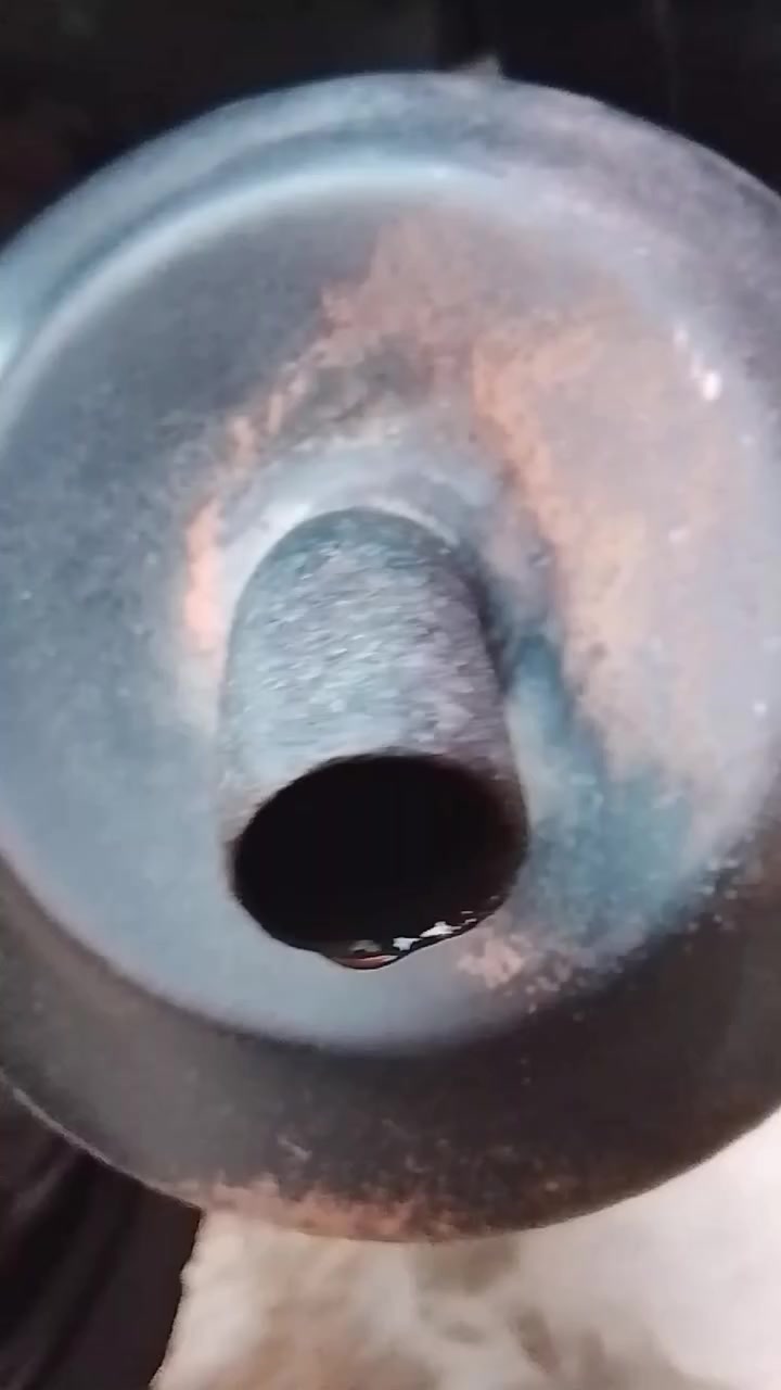 السلام عليكم
دراجة كامكو v2
الدراجة كفالة عامة شرط الفحص 
موديل 2013 
كلچات جدد شرط
مابيها نقص جديدة قبل شهر طلعتهة من الرمبة.. مكاني.. قلعة سكر وهذا رقمي 
الشراي يخابرني  ***********
