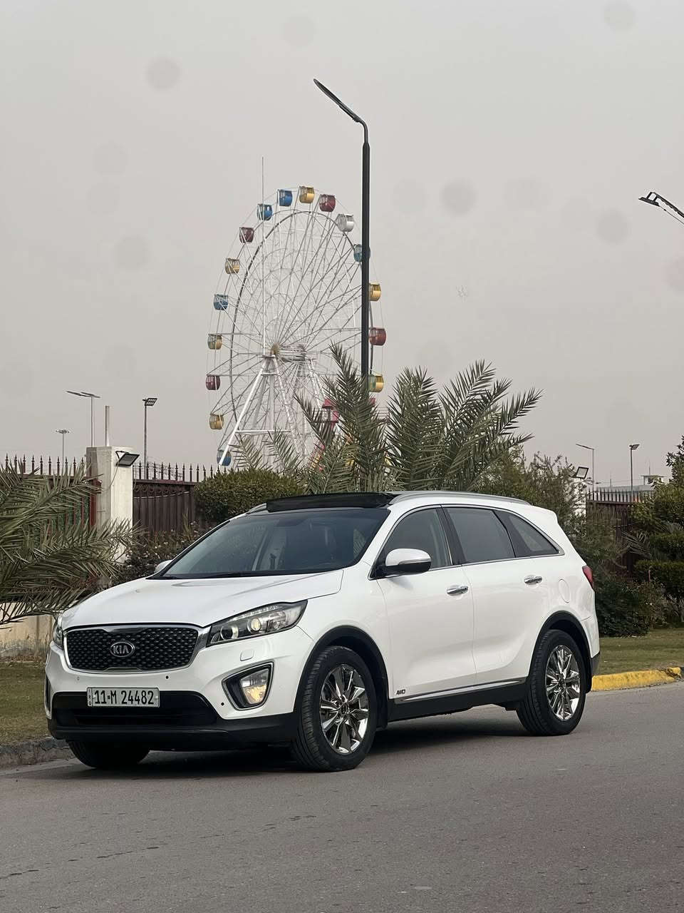 سورنتو 2017 خليجي 
محرك 6سلندر 
بيه صبغ شبر الصندوق من فوك
وكم مكان بارد 
ماشيه 117 الف 
فول 1/1 كويتي
بانوراما 
بصمه 
هند بريك بصمه 
فور ويل 
حساس امامي خلفي 
كشنات جلد قرميدي
بردات خلفيه 
كشنات تدفئه تبريد 
كشنات كهرباء 
صندوق كهرباء 
ويل كب كروم 
تبريد 3 قطع 
مري شفط 
وباقي المواصفات المعروفه
السعر 225 $ وبيه مجال 
مكان السياره بغداد حي الجامعه 
☎️ ***********
