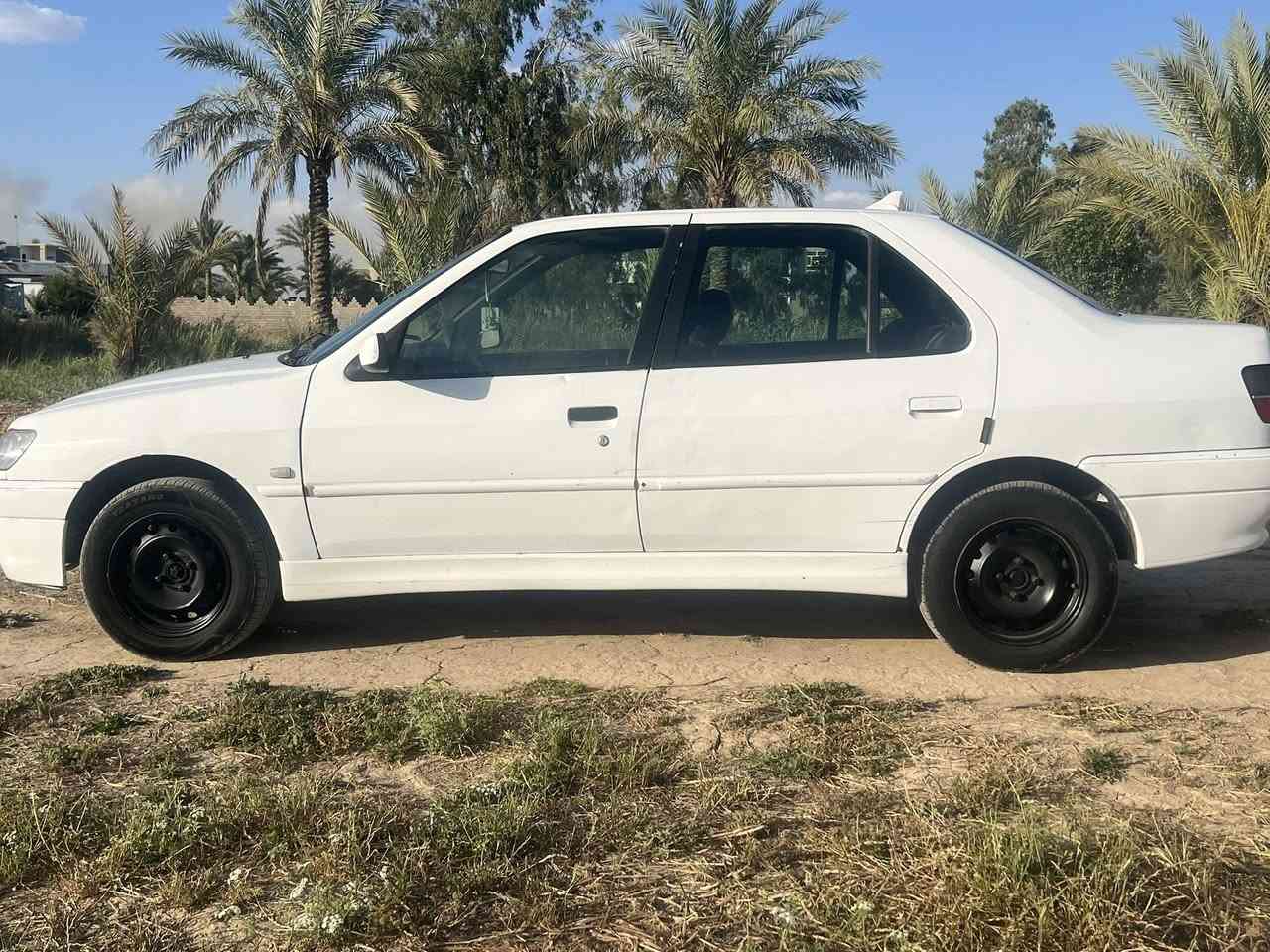 السلام عليكم 
بيجو 306 للبيع 2001 (رقم ديالى بأسمي السنوية) 
كير رياضي  ومحرك Z6 بالشرط صدر امامي خلفي جديد تخم تاير جديد كهربائيات بالشرط مابيها قطره جطل سنتر لوك شاشة جبيرة السيارة جاهزة وبدون نواقص (بيها بنيد صبغ وباب خلفي وره سائق بارد فقط بدون دواخل بالشرط) السعر 53 وبيها مجال قليل مكان السياره تكريت العلم قريه سمره للشراي للأستفسار ***********
وسام ألعزاوي
