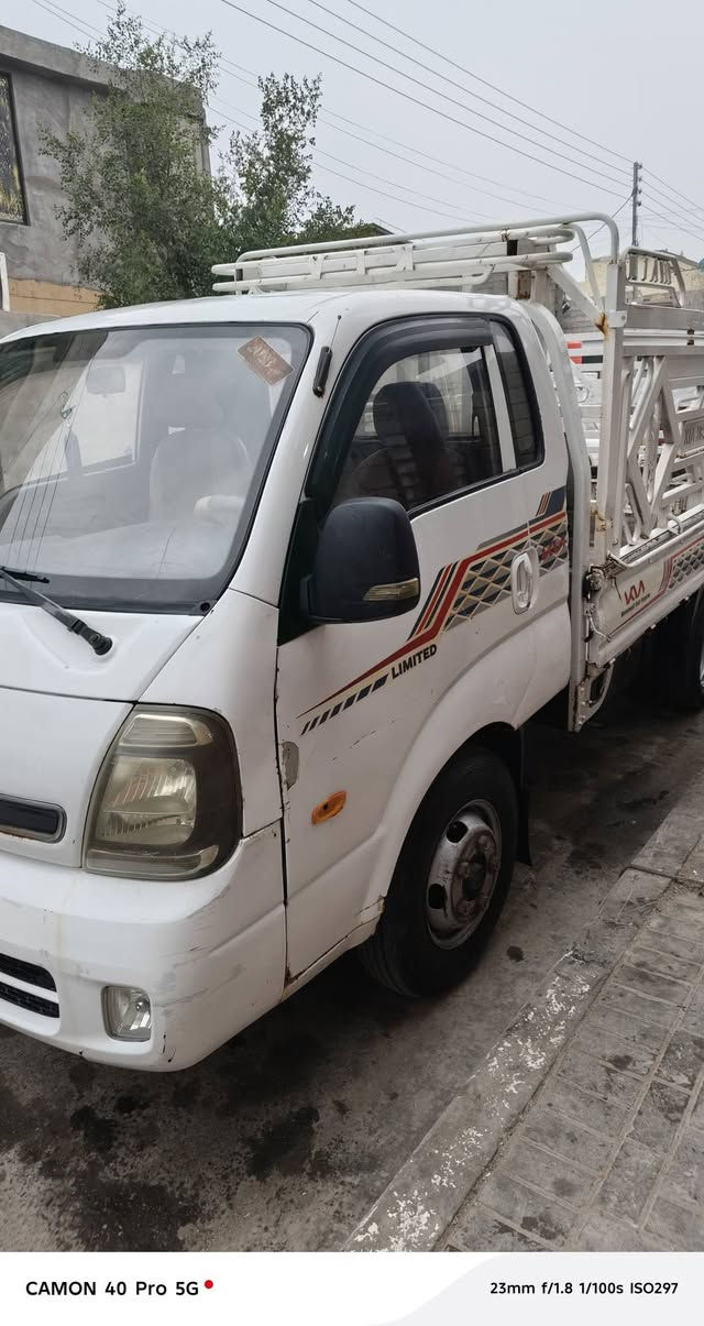 السلام عليكم كيه بنكو فحل ٢٠٠٩ رقم بصره سياره جهازه هزه جديده رقم انكليزي السنويه بسمي السياره بم ونوزل المكان البصره السعر ب٩٠ رقم ***********
