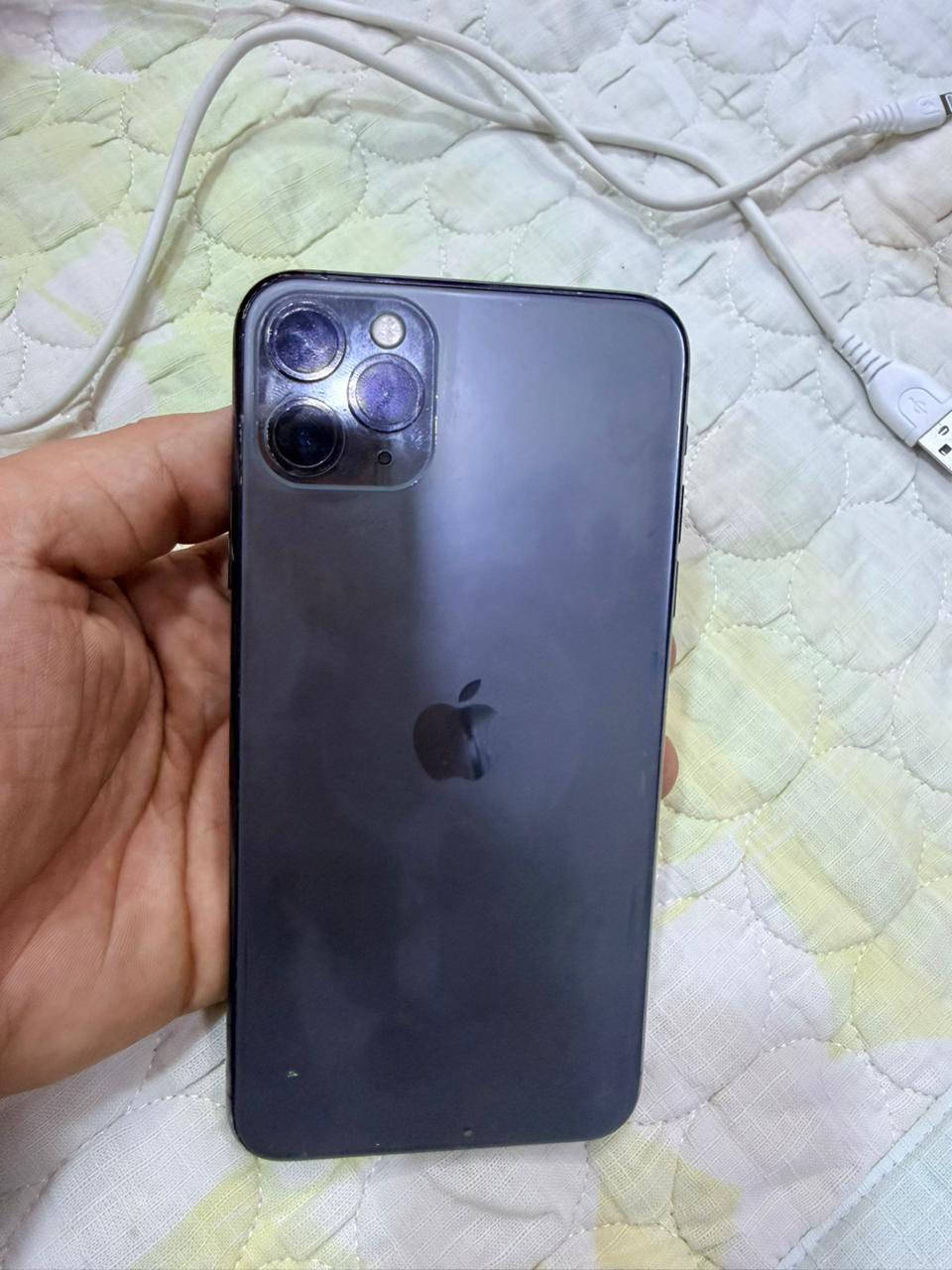 سلام عليكم ايفون ١١برو ماكس
بطاريه ٧١ ممبدله 

ذاكره ٦٤

مبدل شاشه فقط 

مكاني بغداد سبع البور

السعر ٢١٠ وبي مجال 

‏***********
