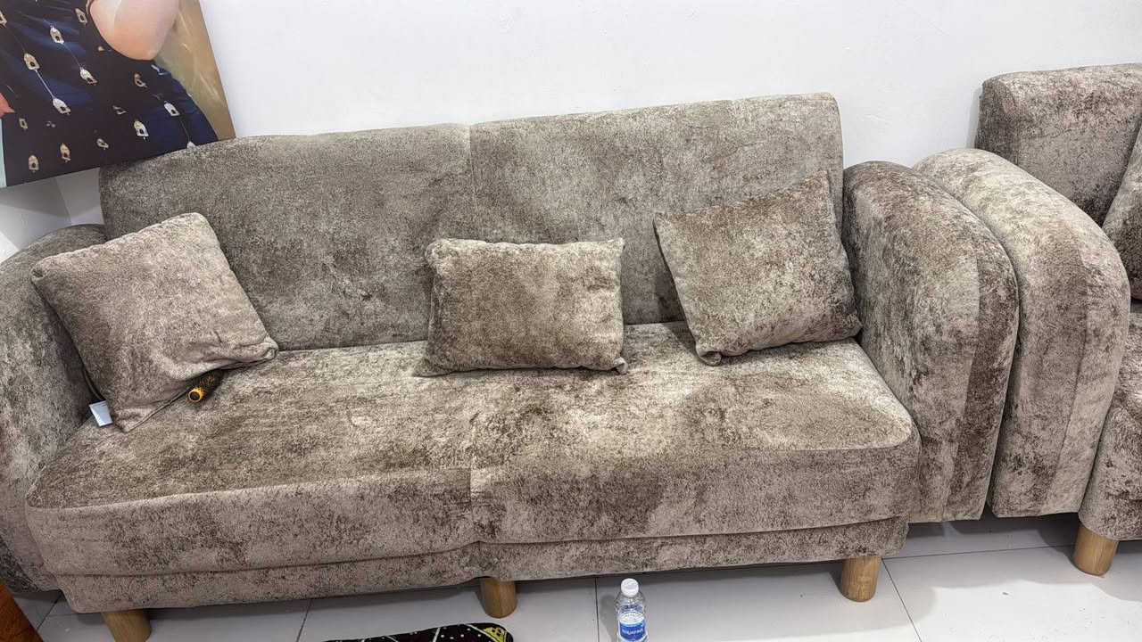 تخم ١٠مقاعد جديد ٤٠٠
الغزاليه


**إذا كنت صاحب هذا الإعلان وتريد حذفه لأي سبب، رجاءا أرسل رسالة إلى الدعم الفني**