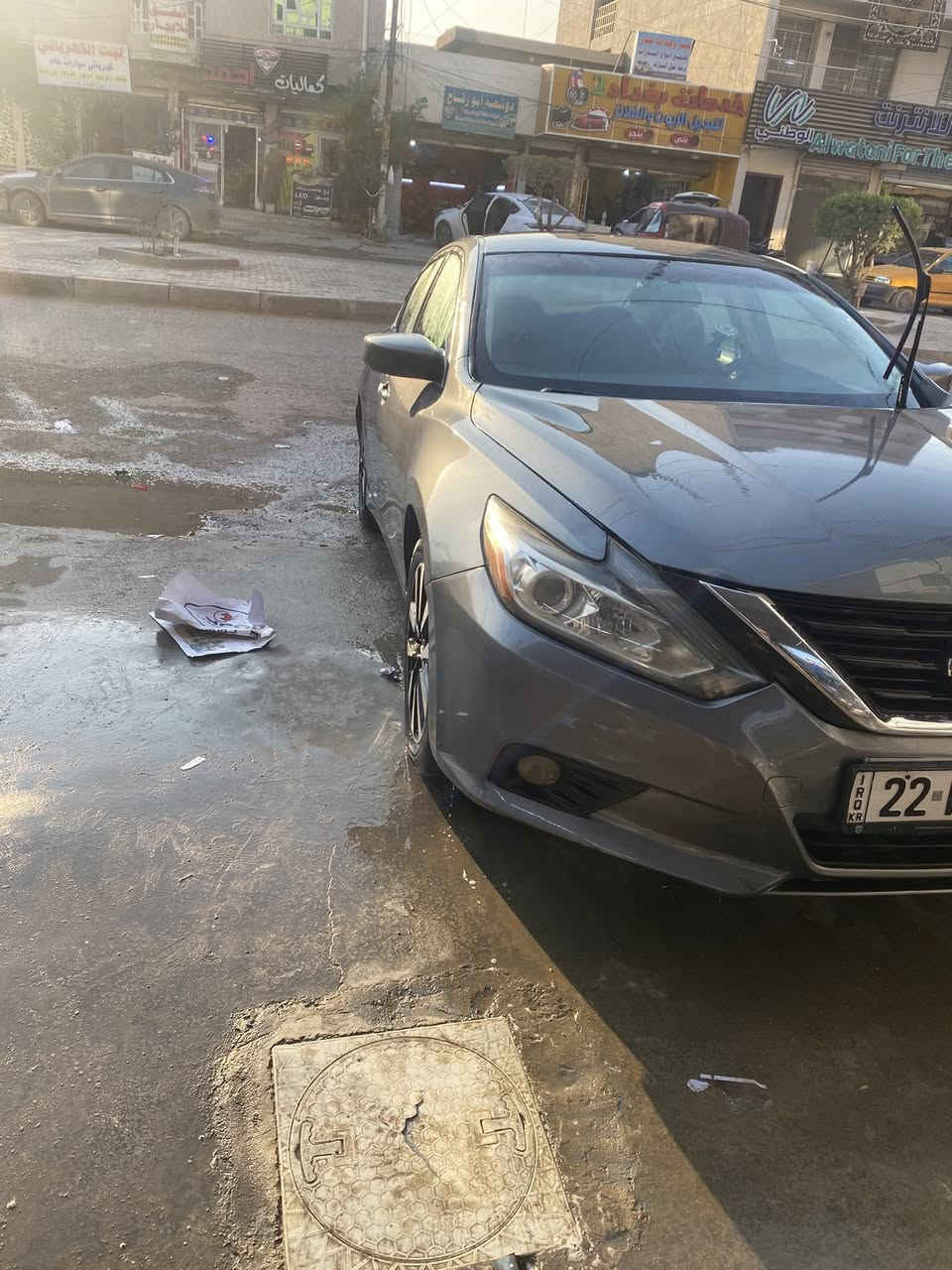 سلام عليكم
نيسان اليتما 2017 
موصفات sv 
رقم اربيل ب اسمي تحويل ثاني يوم 
السيارة بيها اربع قطع صبغ 
ماشيه 125 mi
مكان  السيارة بغداد الدورة 
***********

السعر 108 وبيها مجال
