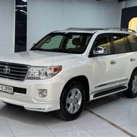 لاندكروزر • ٢٠١٣ • ١٠٧ الف