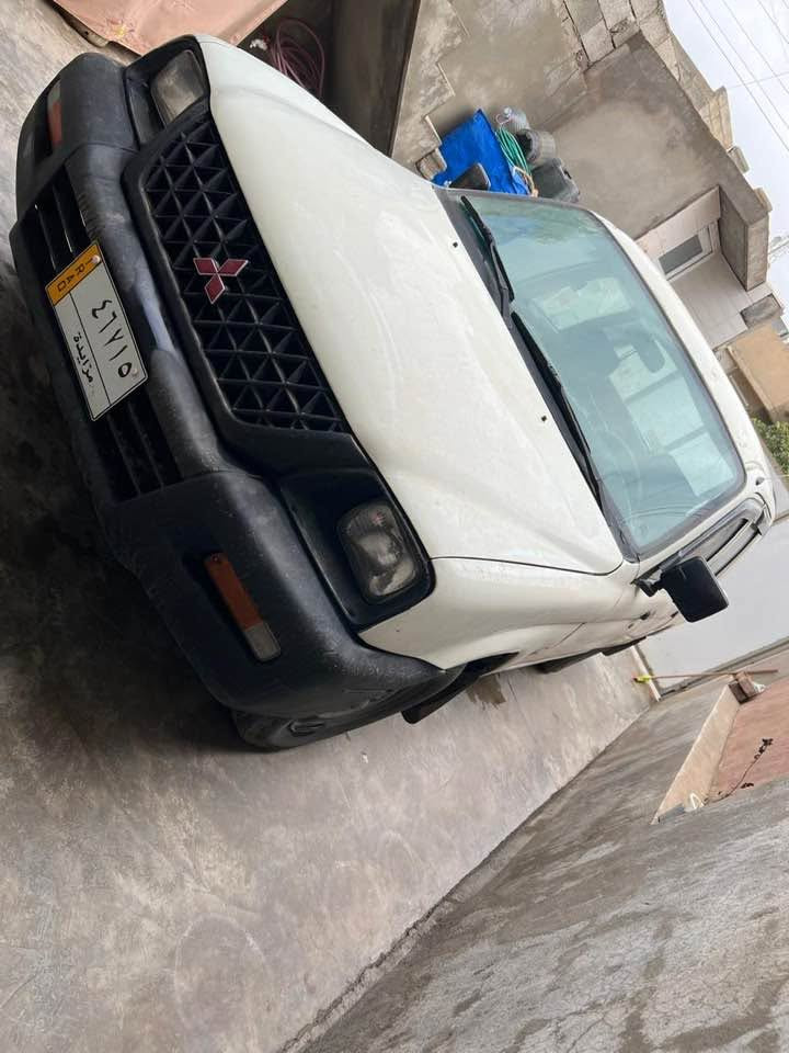 مستر بوشي 2002.  مزاياده
صبوغ عام  كركوك 
سعر 42
***********
***********
