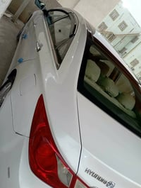 سوناتا خليجي12 ابيض فول بصمه بغداد بنراما السياره خليجي فومواصفات بسمن...