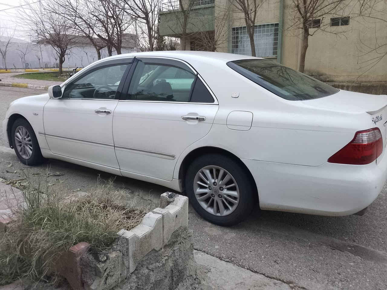بە سمە ڕە ساسی
ساج مە لە کی
گە ورە بە بجوک
سە یارە کە ماڵی دۆستە
نڕخ کۆتای 47وە ڕە قە ئە مریکئ
هە ڵە بجە شە هید
***********
