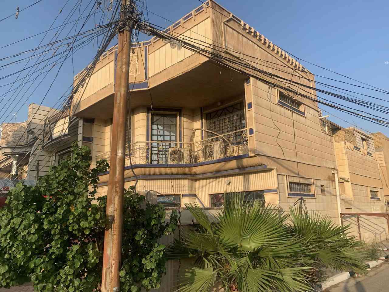 ‎السلام عليكم     � للبيع دار سكني
‎📍  الموقع: كربلاء المقدسة – ملحق التعاون مجاور مدرسة الميزان 
‎   نوع العقار  // طابو ملك صرف                         📐 المساحة: 150 متر مربع     
‎🛏️ 5 غرف نوم
‎🛋️ غرفة استقبال
‎🚿 حمامات ومرافق خدمية عدد 3

‎🏡 الدار مناسب للعائلة وفي منطقة سكنية هادئة  ( ركن ) موقع مميز  يبعد عن مرقد الامام الحسين 2 كم تقريآ

‎للاستفسار والمشاهدة يرجى الاتصال على:
📞( ***********)
‎واتس آب  ( 004581155662) 📞
‎ملاحظة:  لن اتواجد على الفيس بوك
