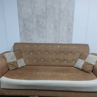 للبيع تخم مستعمل شي قليل 3قنفات وكرسي عدد 2 السعر 07816696545