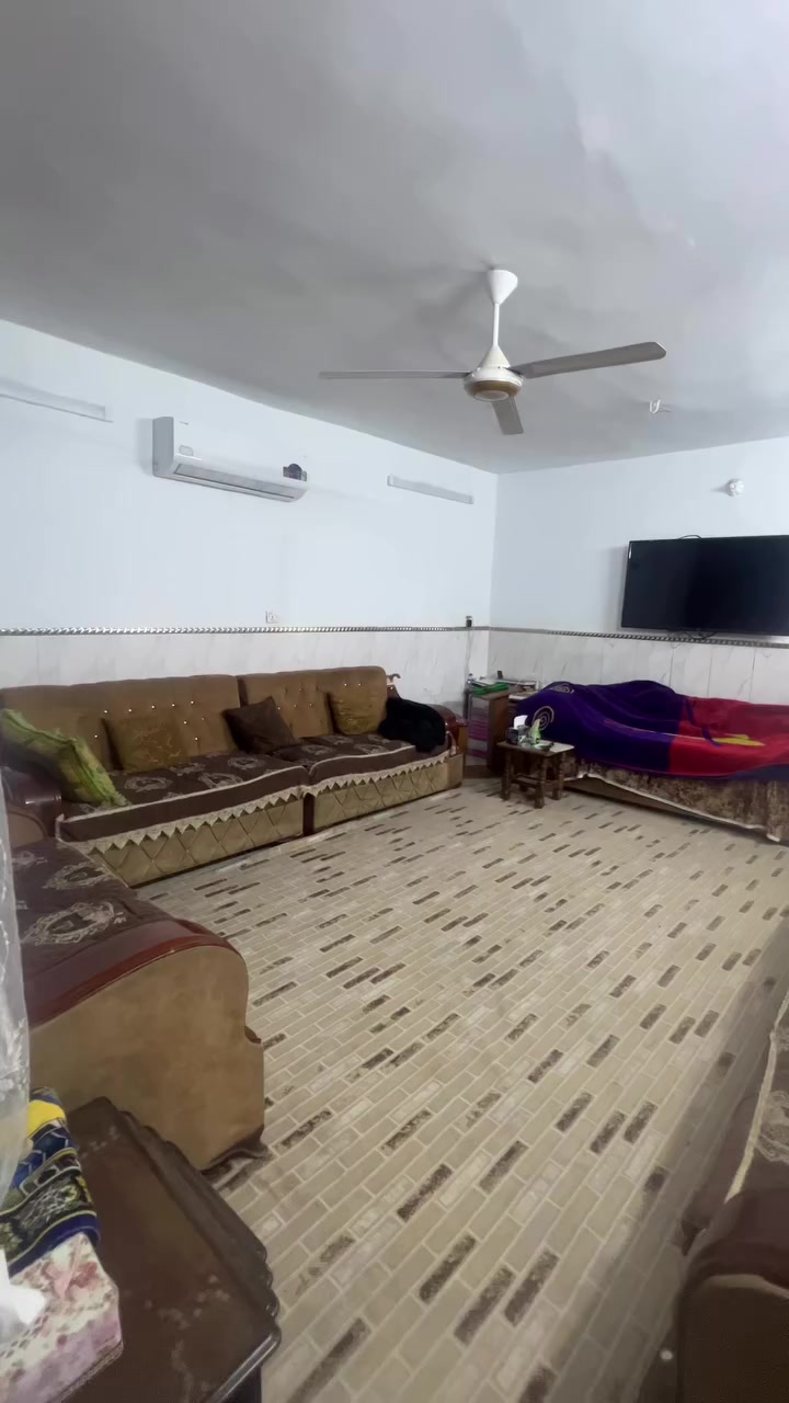 🎋اعلان رقم( 244)💢 دار للبيع 🏡ومحلات في حي البساتين 💢

📍 العنوان: بغداد حي البساتين –  عقار عن شارع 20mالسايدين  تجاري 

▪️ مساحة الدار: 153 متر

▪️ الواجهة: 8ونص متر

▪️ التفاصيل:

• 3 غرف نوم

• مطبخ

• صالة كبيرة

• حمامات

•محلات عدد :  2

▪️ موقع مميز وشارع تجاري مرتب من أجمل شوارع في حي البساتين 

💢 جنس الأرض طابو ملك صرف سكني 💢

✨ اختيارك الأمثل في عالم العقار ✨
‎مستعدون  لعرض   عقاراتكم ولتسهيل عليكم البيع بالسرعة الممكنة ويفضل من المالك الشرعي للعقار   حصرا لتكون 
مكتب دلالية الفهد ☎️***********🤳***********✅️واتساب

⚠️موقع المكتب 
شمال بغداد منطقة الانتصار الراشدية 
مقابيل مستشفى حماد شهاب 💫 
 #بيوت #مشتملات #بيع #شراء #استثمار #الحسينية #عقارات_بغداد #العراق #بغداد #عقارات_الحسينية #طابوملك_صرف #سكني #عقارات #موصل_بغداد_كركوك_حله_نجف_بصره #العراق_السعوديه_الاردن_الخليج #المحافظات_العراقية #بصره_بغداد_ميسان_ذي_قار_كل_المحافظات #اوربا_المانيا_النمسا_هولند #الخليج #دبي_قطر_الاردن_لبنان_العراق #العالم #انجاز #مقالب #سؤال #الشعب_الصيني_ماله_حل #اكسبلور #ريلز #متابعين #هاشتاق #بغداد_بصرة_موصل_الكويت_الخليج_دبي 💫اخوكم وخادمكم مروان السراي المصداقية مع المشتري حصرا... مع التقدير.
