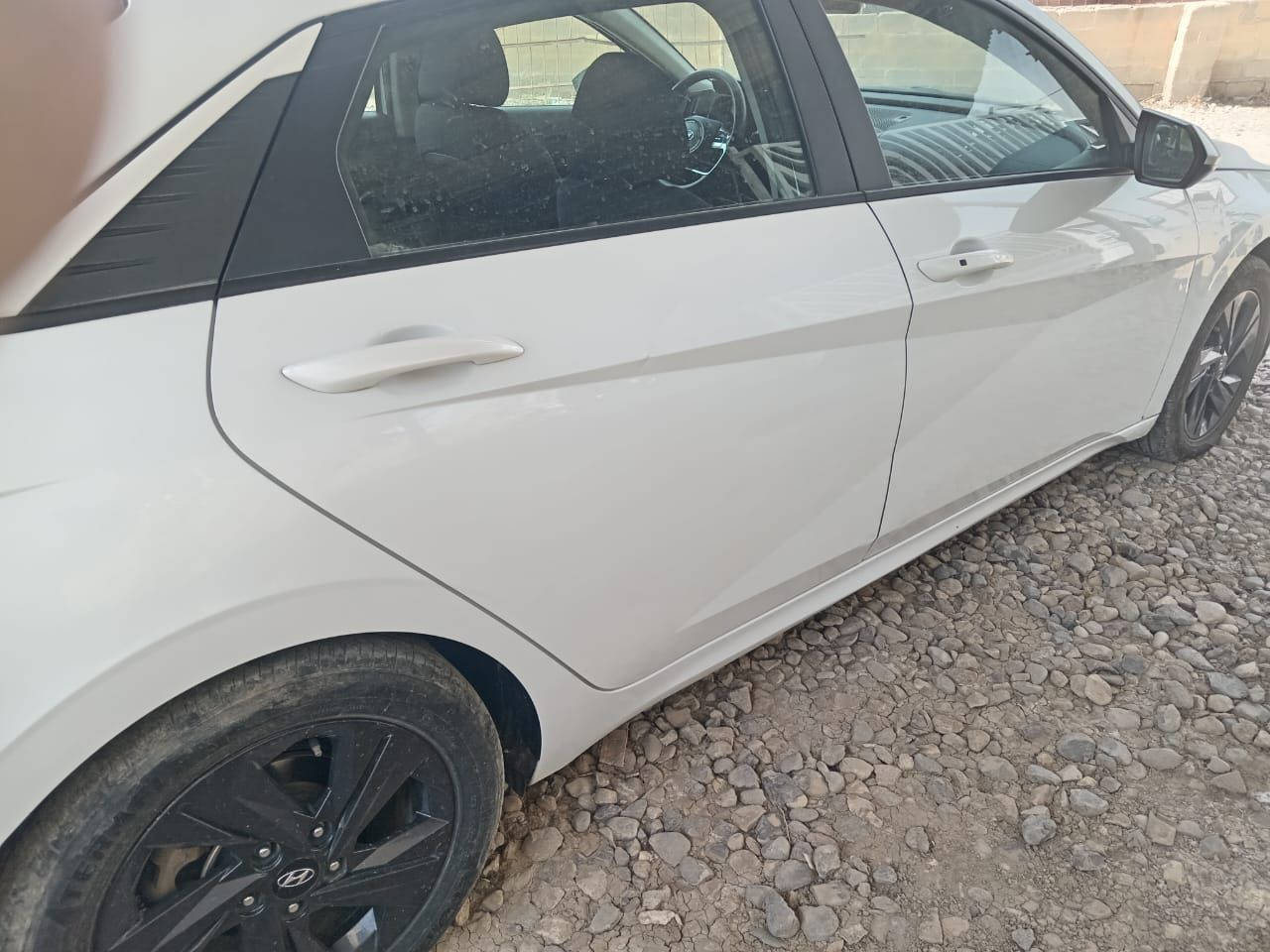 السلام عليكم
النترا ٢٠٢١ بغداد دولي لون ابيض بنيد مبدل البلادي وشخط بالباب الجانب الأيمن بدون اي داخل مكفول شاشة كبيره بصمه تشغيل وأبواب محرك دوش كير AT   تحديد مسار نقاط عميا  رادار لد نهاري سياره حلوه سياره باسمي تريد تحويل او وكاله الرقم *********** مكاني واسط 142وبيه مجال لطيبين
