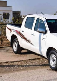 بۆفرۆشتن. 🛻🛻للبیع  مەرزیە  مۆدیل 2013  ناوسور ٤جام کارەبا ‏abs ئاوێنە ...