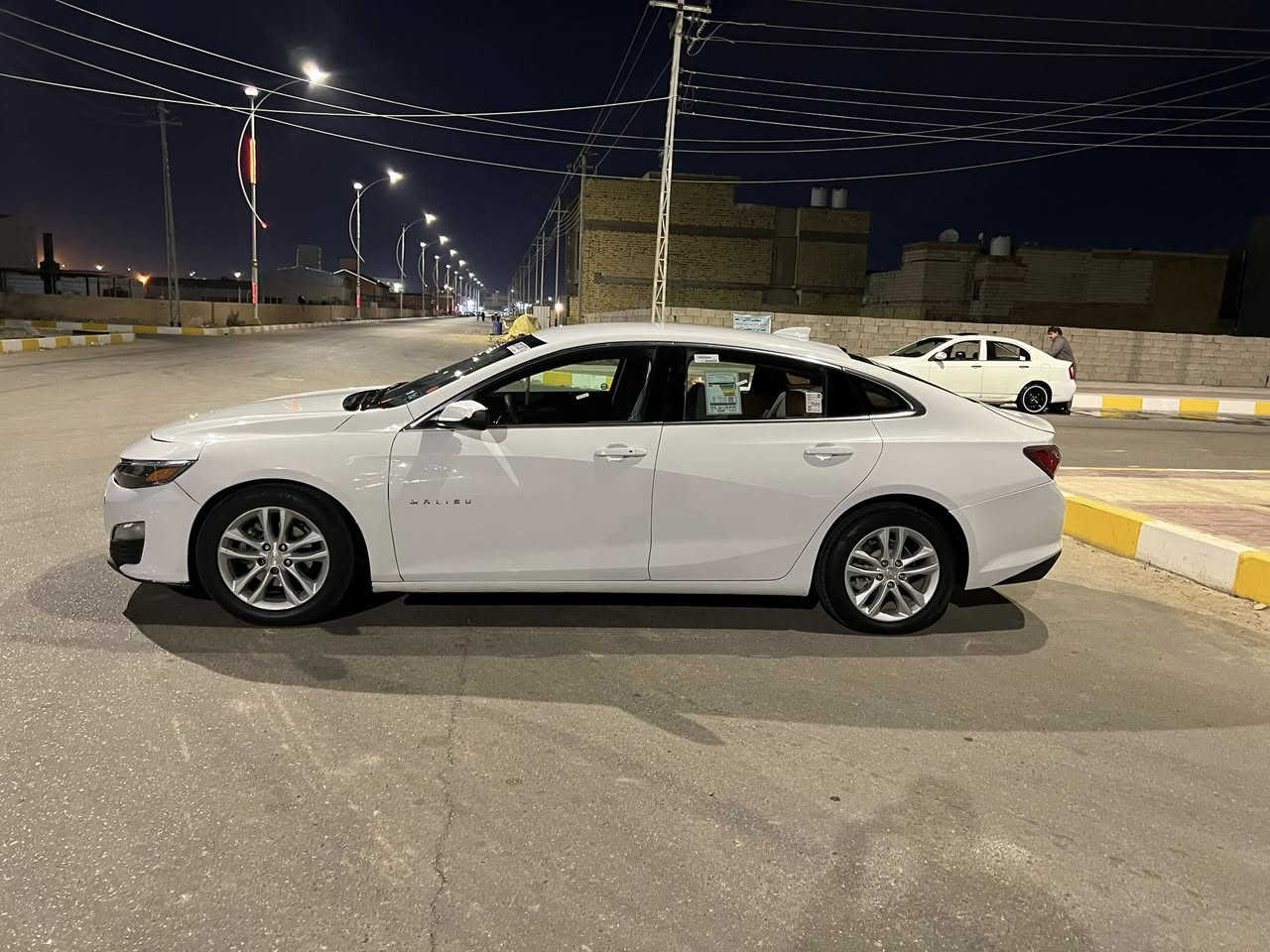 سلام عليكم ماليبو مديل 2021 وراد امريكي رقم مثنى معوقين حادثه جاملغين وبنيد جاهزه سياره مكينه وكير وحداده وتبريد وتخم تاير وكهربائيات سعر 95 وبيه مجال ماشيه 80 مكاني ناصريه مركز شراي يتصل ***********
