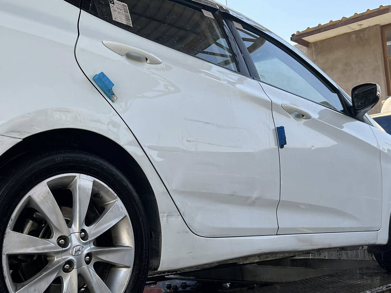 سلام عليكم اكسنت 2013 خليجيه كير محرك تبريد تدفئه كهربائيات كلها مكفوله بيها صبخ جاملغين الاماميه بدون دواخل اثر شخوط لايت زينون محرك 1600 دوش السعر 88وبيها مجال ***********
