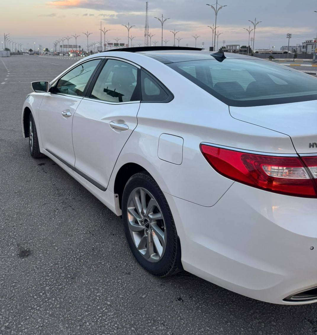 السعر 133 الاستفسار*********** هونداي ازيرا 2014 خليجي مكفولة كفاله عامه حته دعاميات مكفولات فول مواصفات بنرلمه فتحتين شاشه تحم ستيرن كامره  كشنات كهرباء تبريد تدفهه بل كشنات لايت زنون بلاد كشنات جلد رادار امامي جانبيه كهربائيه بصمت تشغيل بصمت ابواب اشاير بل مري مري شفط بردات خلفيه تبريد قطعتين ثلج حداديه تخم تايرمكينه 6 سلندر وكير مكفولات رقم دهوك تريد تحويل تريد وكاله مضمونه مكان السياره كربلاء
