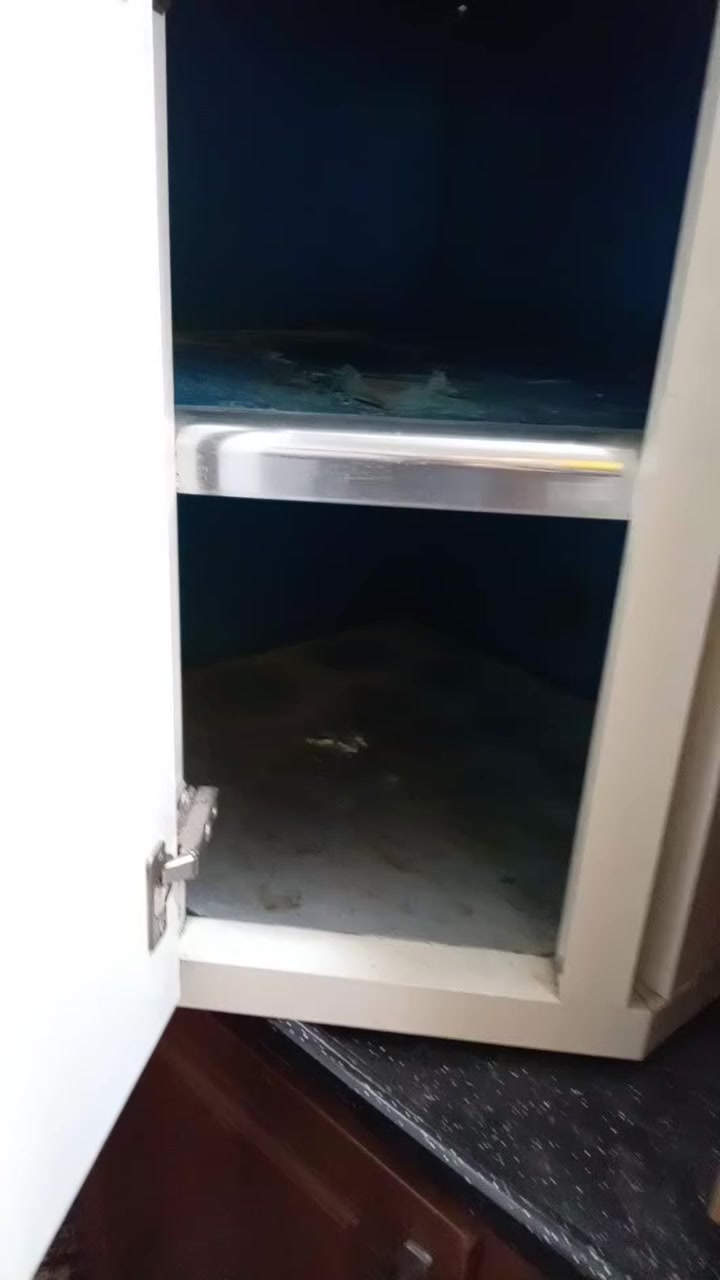 ثنين براد غساله كاونتر بلا سنك مدينه الصدر شراي يراسلني خاص كله نضيفه جداً


**إذا كنت صاحب هذا الإعلان وتريد حذفه لأي سبب، رجاءا أرسل رسالة إلى الدعم الفني**