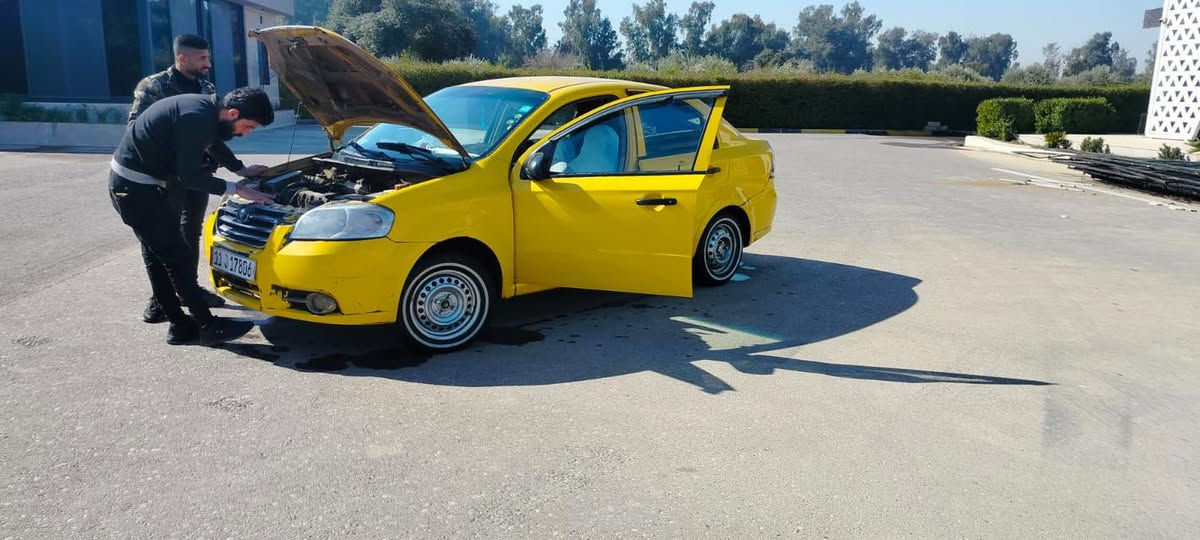 أفيو 2010 
كير محرك شرط طخم تاير بسمي كابون بانزين 
موصل جانب الأيمن  سعر 57 باقي التفاصيل اتصل ع الخط 
***********
