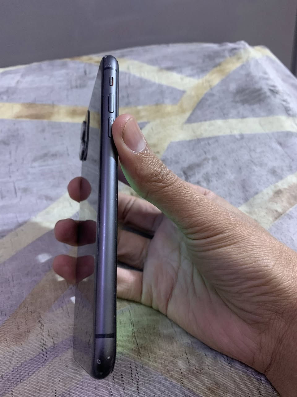 السلام عليكم
ايفون 11 عادي اسود 
ذاكره 128 
بطاريه 85 
نموذج ام M 

جهاز مبدل شاشه وبطاريه 
بصمه وجه واكفه 
الباقي كله شغال وعالفحص 

السعر 170 الف 
بغداد مدينة آلصدر 
توصيل ماكوو


**إذا كنت صاحب هذا الإعلان وتريد حذفه لأي سبب، رجاءا أرسل رسالة إلى الدعم الفني**